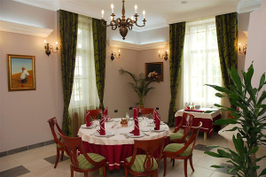 Jagdschloß-Hotel KAŠTEL Ečka